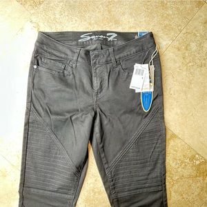 Seven7 Black Skinny Jeans Brand NWT Luxury Skin-Fit Ultra Soft Super Stretch